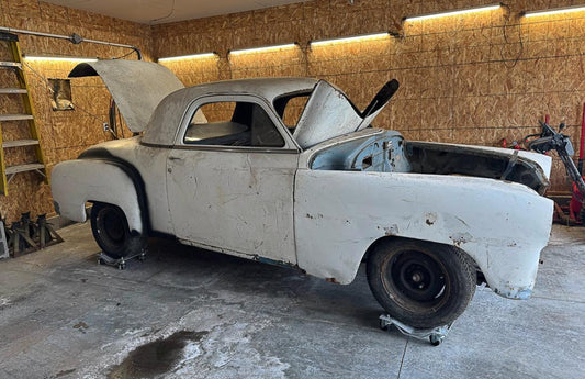 Hmmm … what about a blown 426 G3 Hemi 1,400+ HP in a 1952 Dodge Wayfarer ?